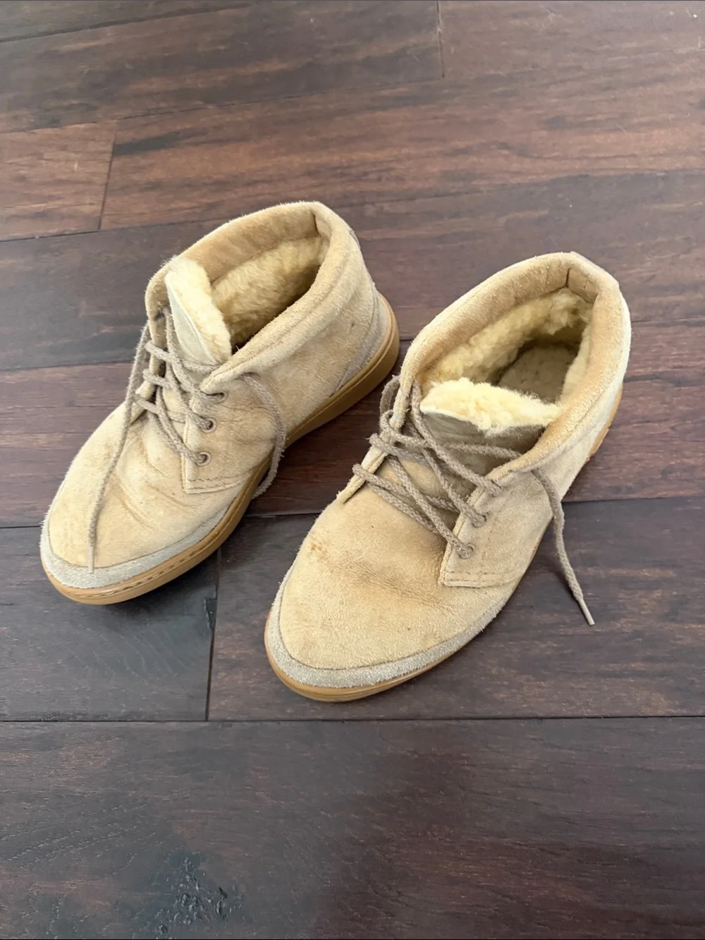 UGG Men's Chukka Suede Boots in Tan